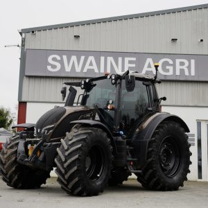 valtra n175