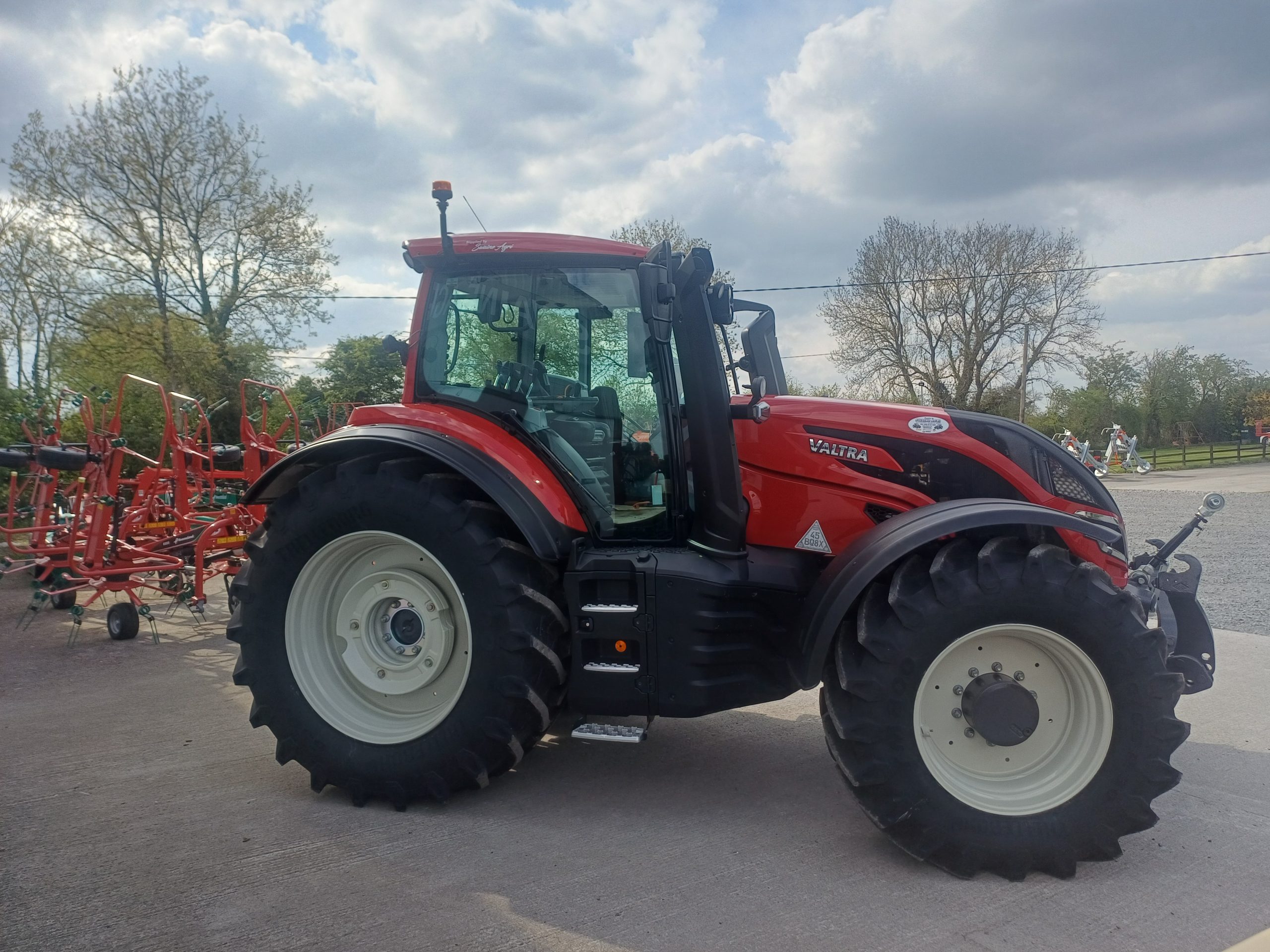 Valtra T195 Active - Image 10