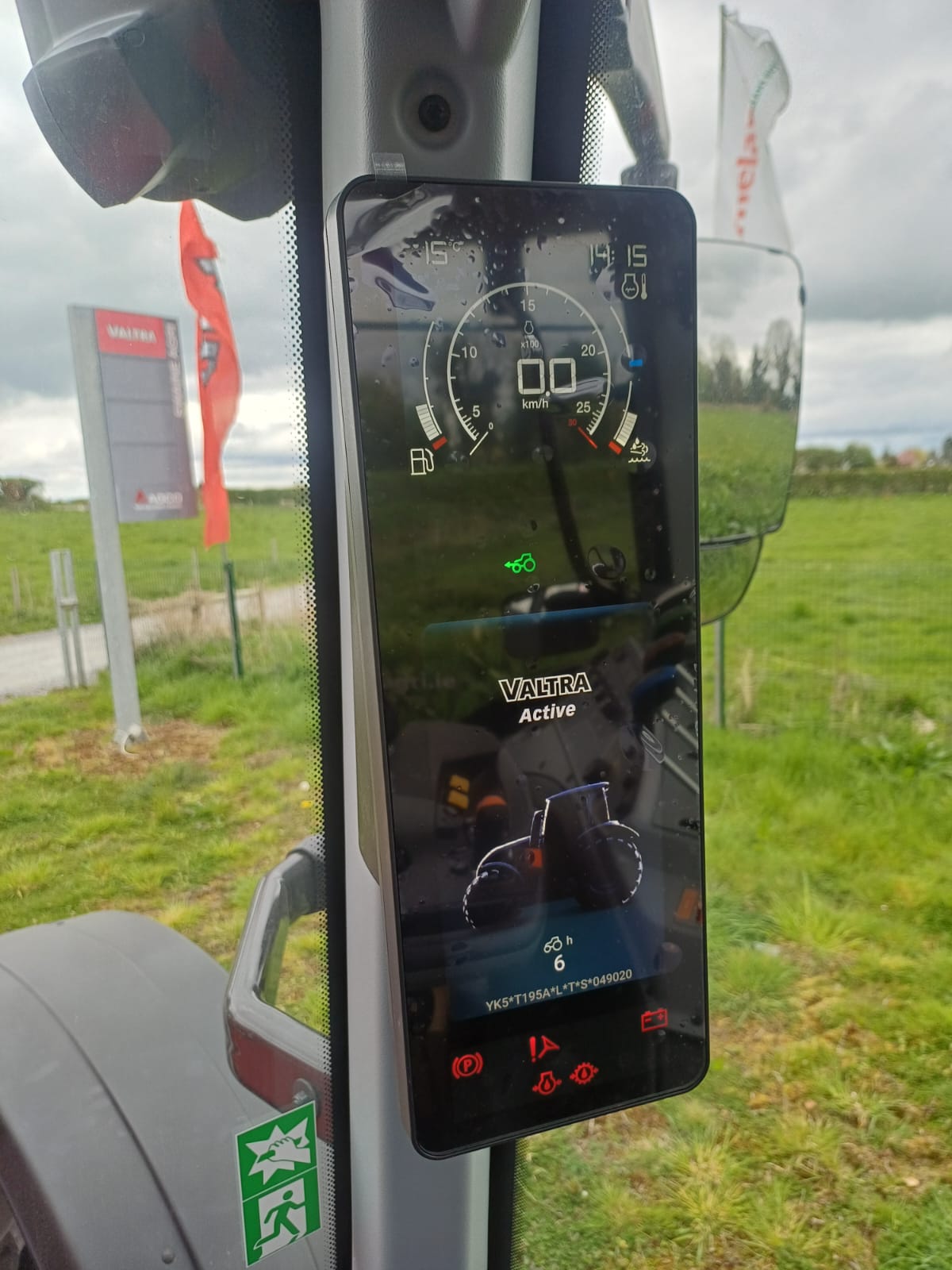 Valtra T195 Active - Image 4